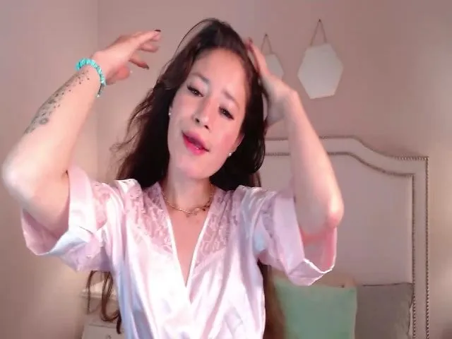 Live sex webcam photo for Megannf_ #272357256