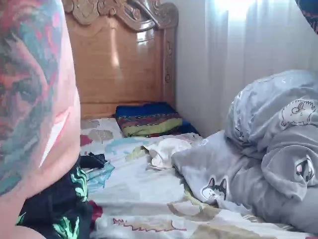 Live sex webcam photo for Meillyn #274047722