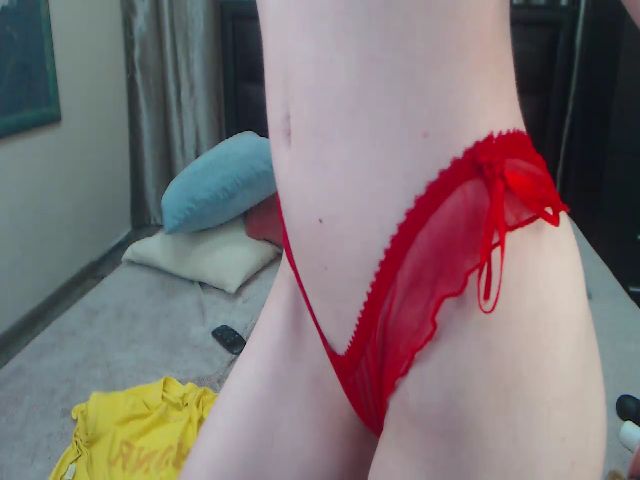 Live sex webcam photo for MelaniaYoung #274008691