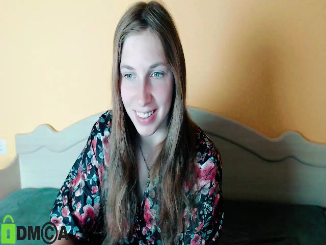 Live sex webcam photo for MelanieNott #273736955