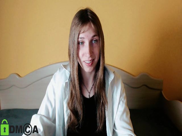 Live sex webcam photo for MelanieNott #273770983