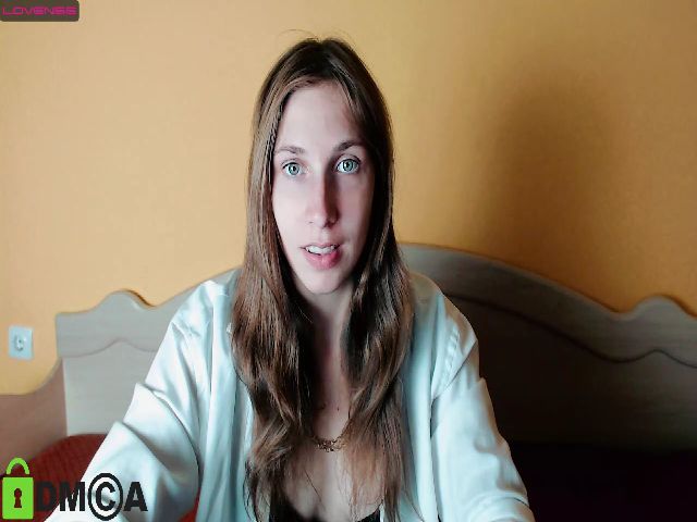 Live sex webcam photo for MelanieNott #274166640