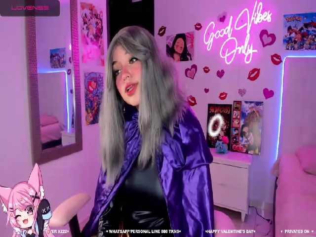 Live sex webcam photo for Melaniemiler #272381931