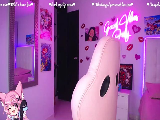 Live sex webcam photo for Melaniemiler #272719020