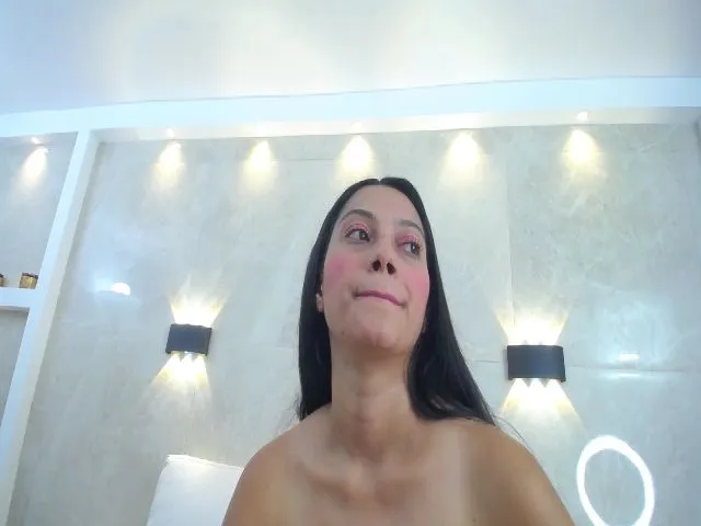 Live sex webcam photo for Melannie_R #273192634