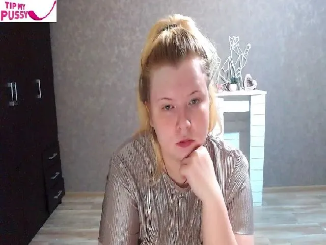 Live sex webcam photo for Melina_Top #273850956