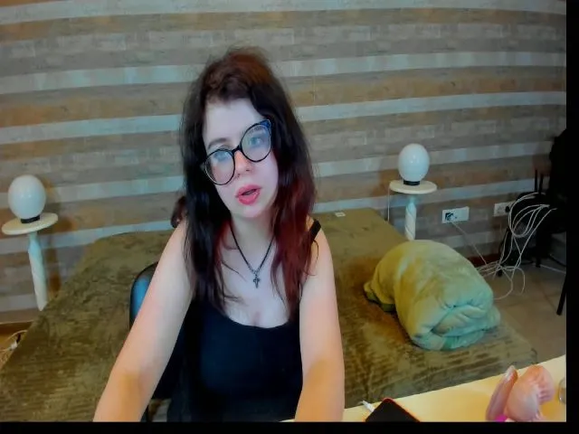Live sex webcam photo for MelisaBard #274116409