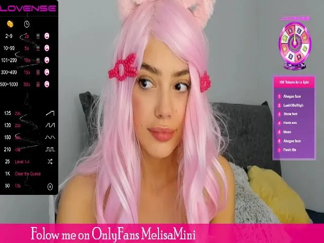 Live sex webcam photo for MelisaMini #271901354