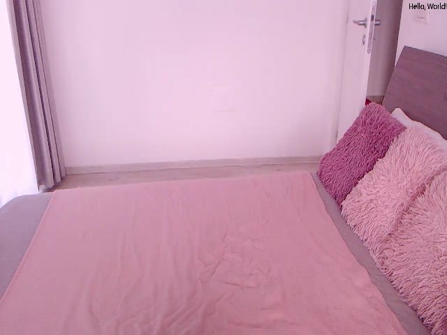 Live sex webcam photo for Mellisajames #272052596