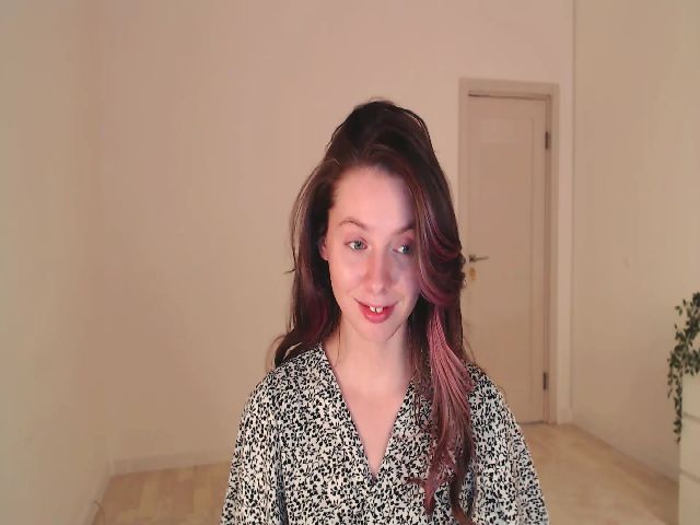 Live sex webcam photo for MelodyKeyy #271815336