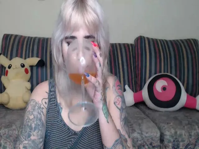 Live sex webcam photo for Melunderline_ #273928165