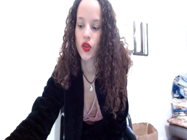 Live sex webcam photo for Mermaid_A #271725937