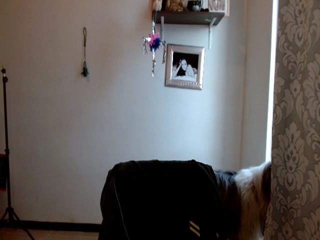 Live sex webcam photo for Mermaid_A #271925556