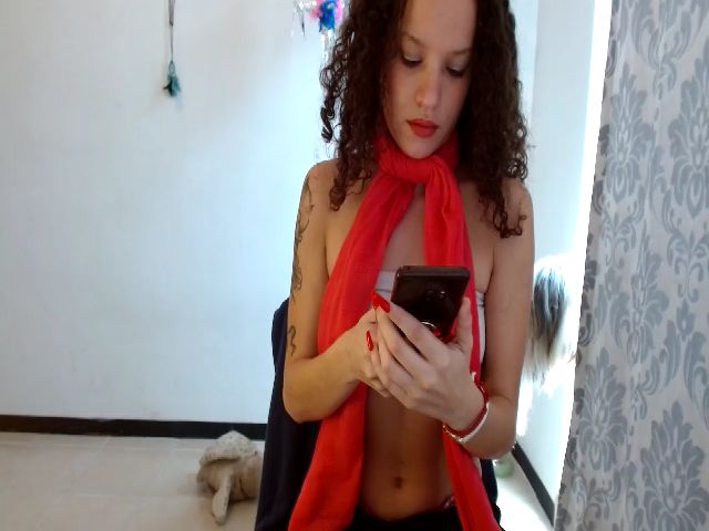 Live sex webcam photo for Mermaid_A #271984526