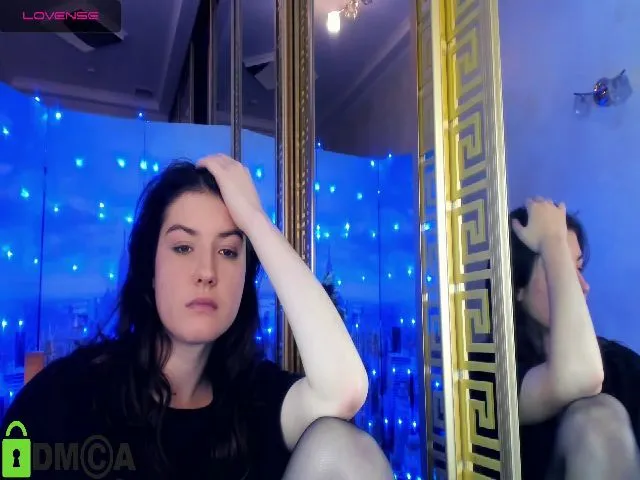 Live sex webcam photo for Merreditt #271719479