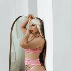 Live sex webcam photo for MersedesBell #278201932