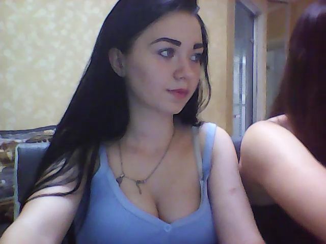 Live sex webcam photo for MiaBoginya #273948537