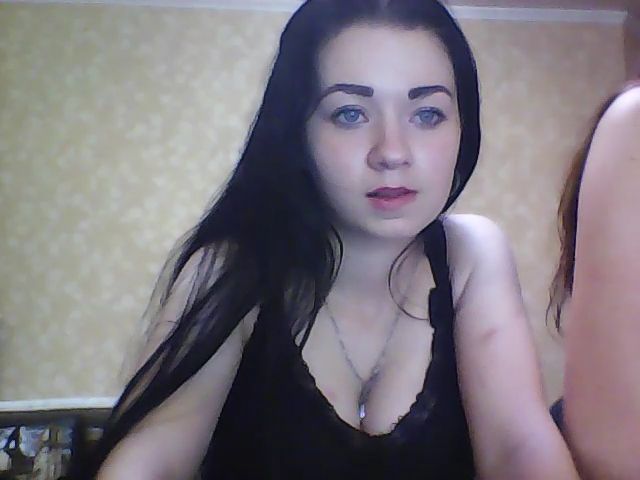 Live sex webcam photo for MiaBoginya #273960468