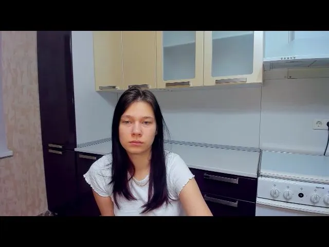 Live sex webcam photo for MiaBrave #271940863