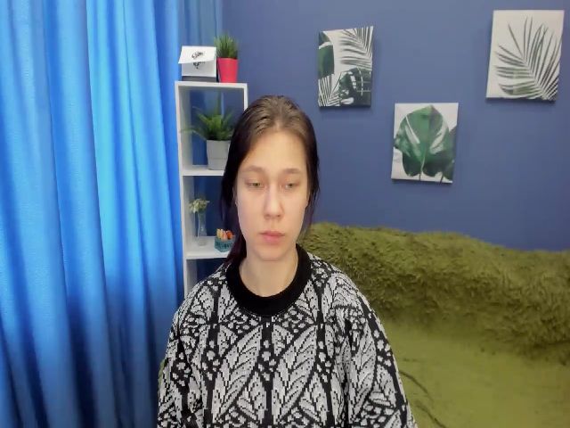 Live sex webcam photo for MiaBrave #272661184