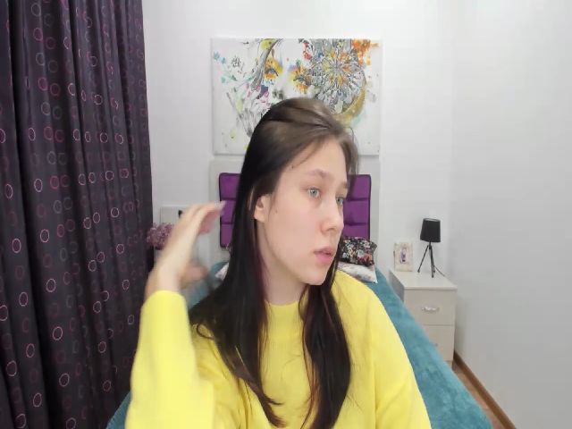 Live sex webcam photo for MiaBrave #272708932