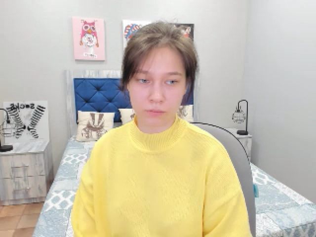 Live sex webcam photo for MiaBrave #272721644