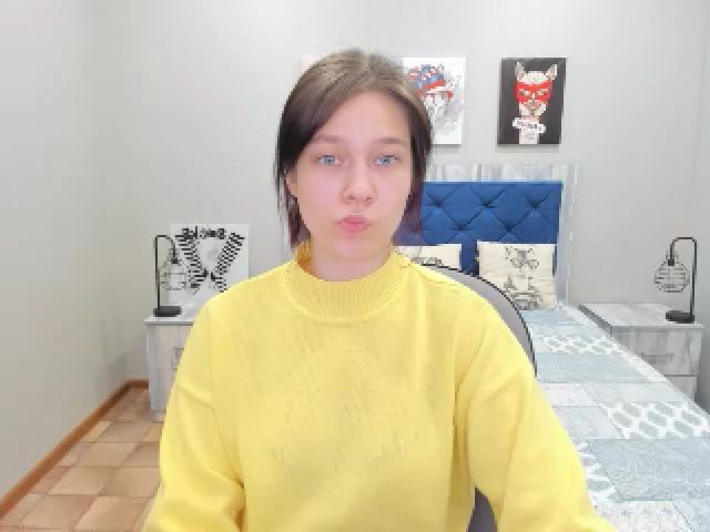 Live sex webcam photo for MiaBrave #272721844