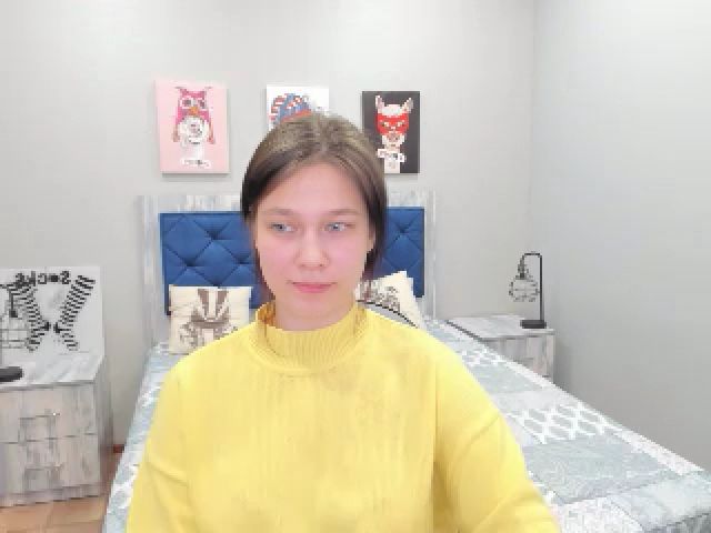 Live sex webcam photo for MiaBrave #272723916