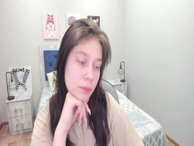 Live sex webcam photo for MiaBrave #272733325