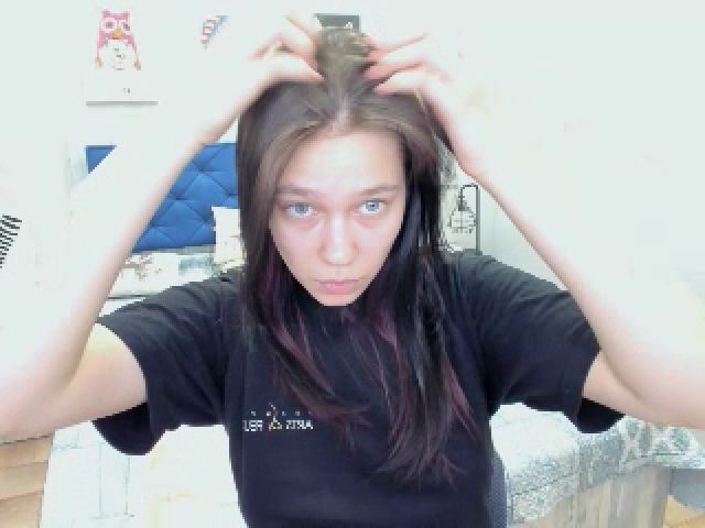 Live sex webcam photo for MiaBrave #272886074