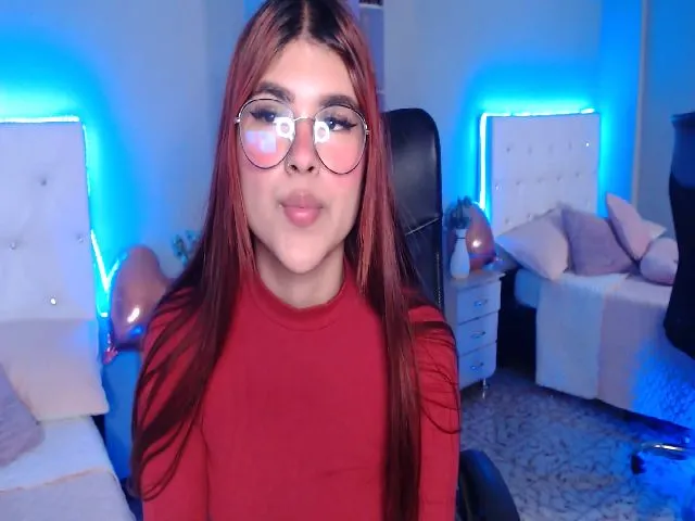 Live sex webcam photo for MiaBrookee #273287387