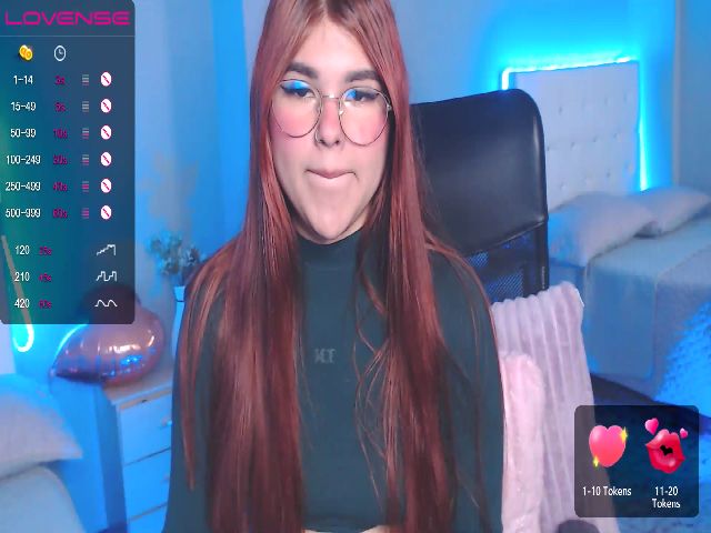 Live sex webcam photo for MiaBrookee #273441524