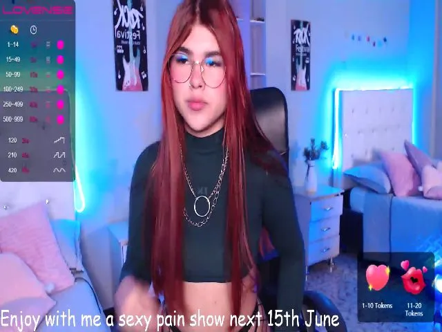 Live sex webcam photo for MiaBrookee #273730541