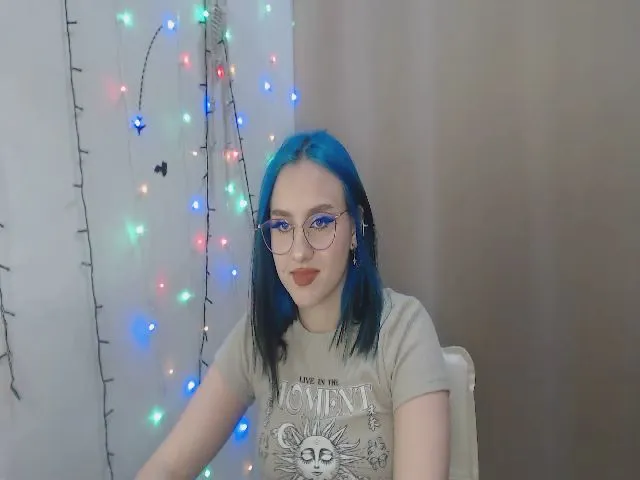 Live sex webcam photo for MiaPhaola #273458888