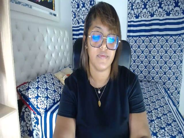 Live sex webcam photo for Mia_Brown_9 #273617520