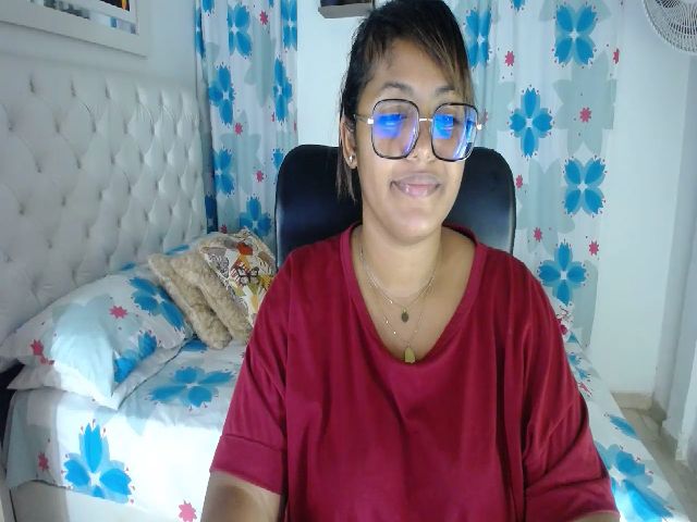 Live sex webcam photo for Mia_Brown_9 #273781634