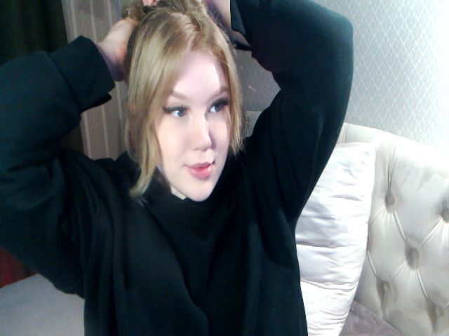 Live sex webcam photo for Mia_Sunn #272919797