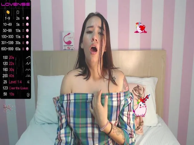 Live sex webcam photo for Mia_lee_e #271834960