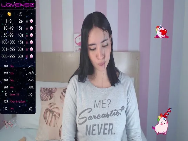 Live sex webcam photo for Mia_lee_e #271912906