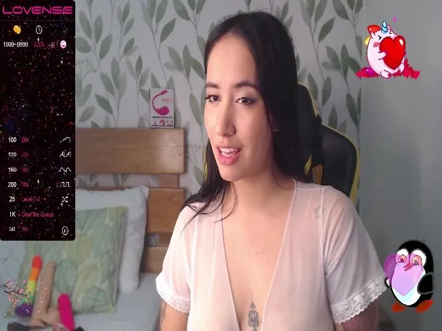 Live sex webcam photo for Mia_lee_e #272965930