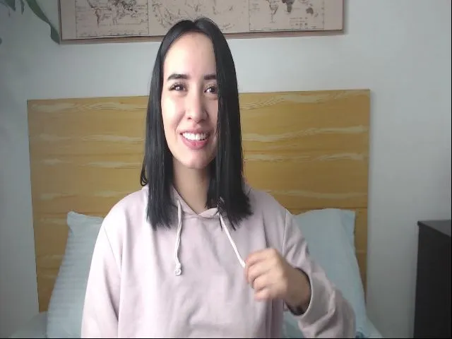 Live sex webcam photo for Mia_lee_e #274587853