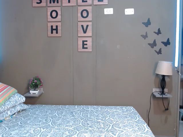 Live sex webcam photo for Mia_palmira #271692608