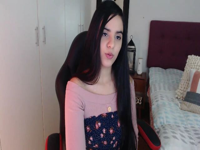 Live sex webcam photo for Miacollins1x #273534449