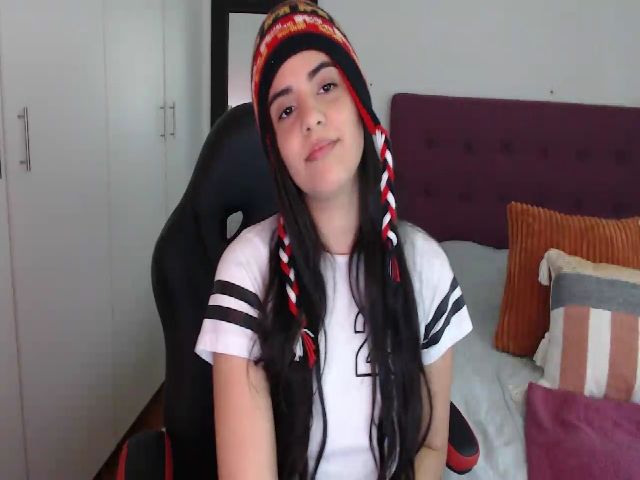 Live sex webcam photo for Miacollins1x #273914223