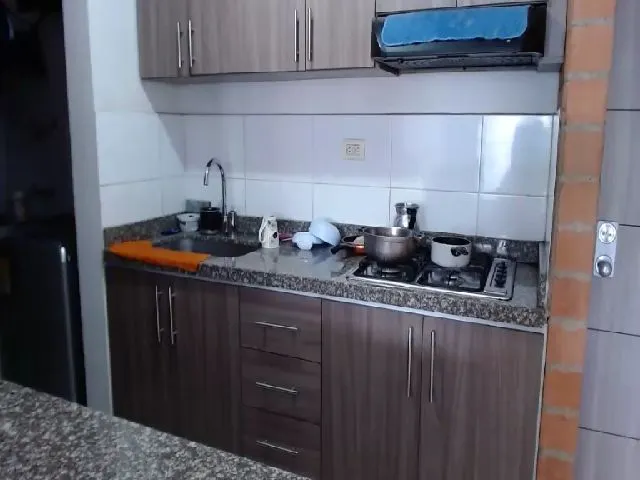 Live sex webcam photo for Miafosx #272841932