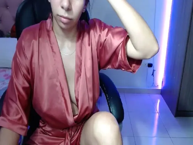 Live sex webcam photo for Miafosx #272853864