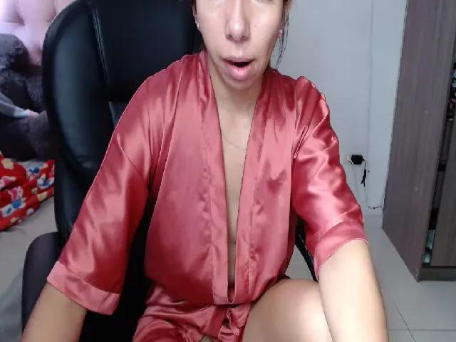 Live sex webcam photo for Miafosx #272953754