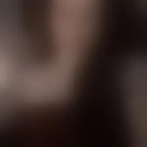 Live sex webcam photo for Miah_Peach #292770631