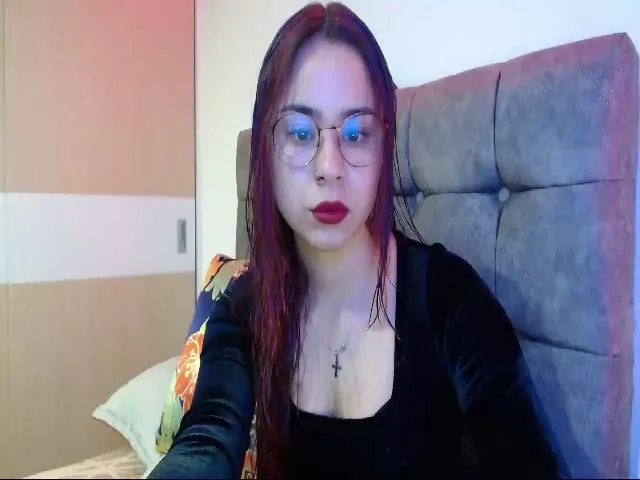 Live sex webcam photo for Mialovv #273565590