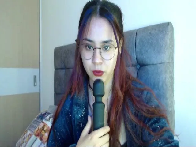 Live sex webcam photo for Mialovv #273605469